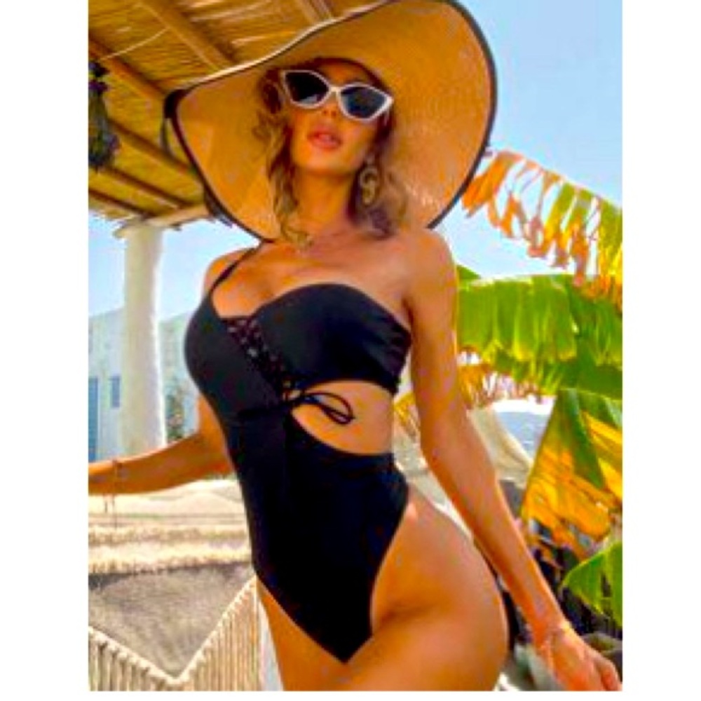 SHEIN one shoulder lace-up cut out one piece swimsuit